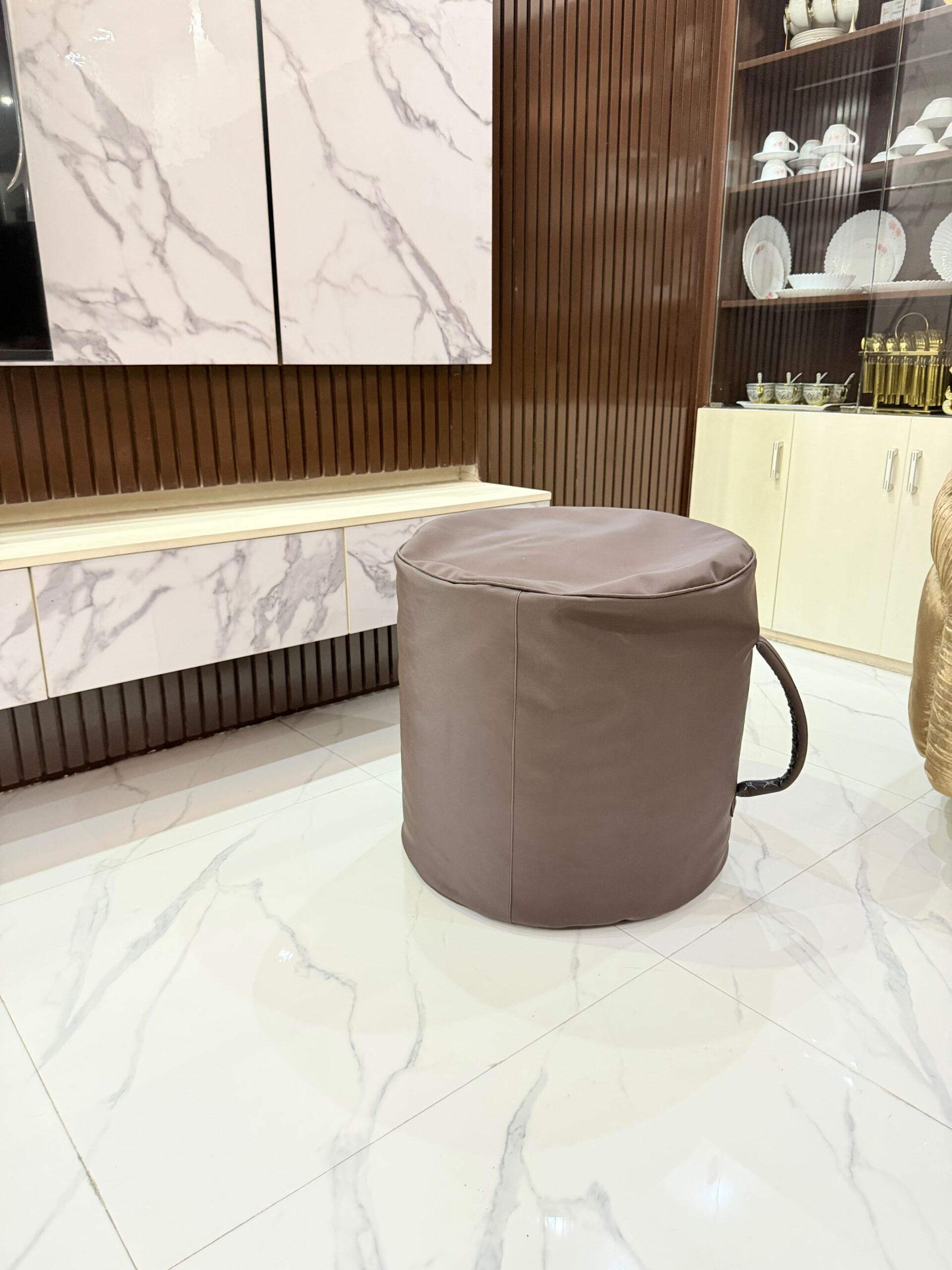 Mug Sitter Bean Bag Brown